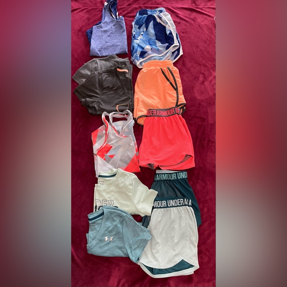 Under armor athletic tops and shorts